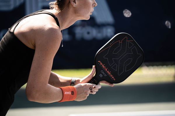 ONIX pro player Lucy Kovalova at the PPA Tour with raw carbon paddle